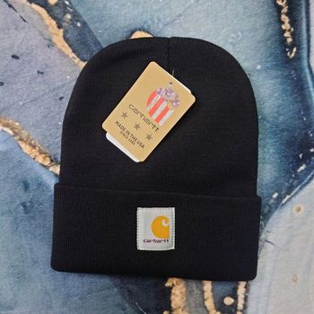Bonnet Carhartt Noir neuf, avec étiquette d’origine et packaging.