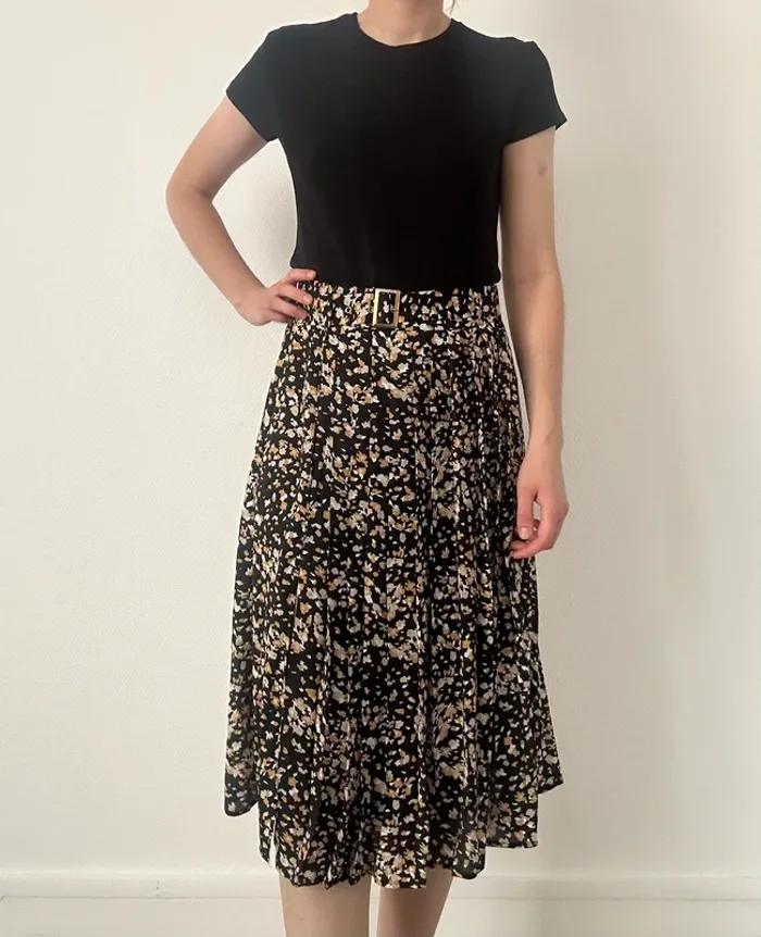 Jupe élégante taille haute