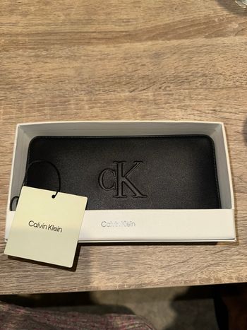 Porte-monnaie femme Calvin Klein