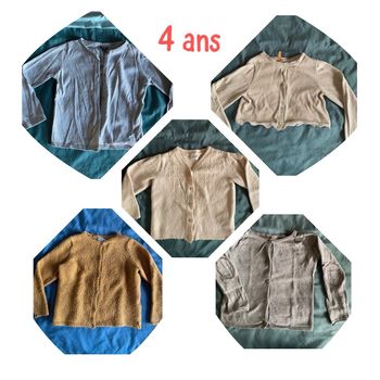 Lot de gilet fille taille 4 ans 