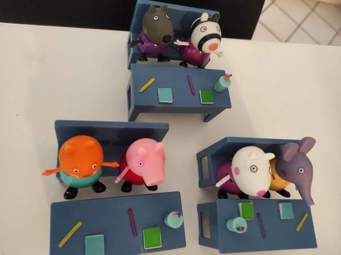 salle de classe Peppa pig complet - photo numéro 3