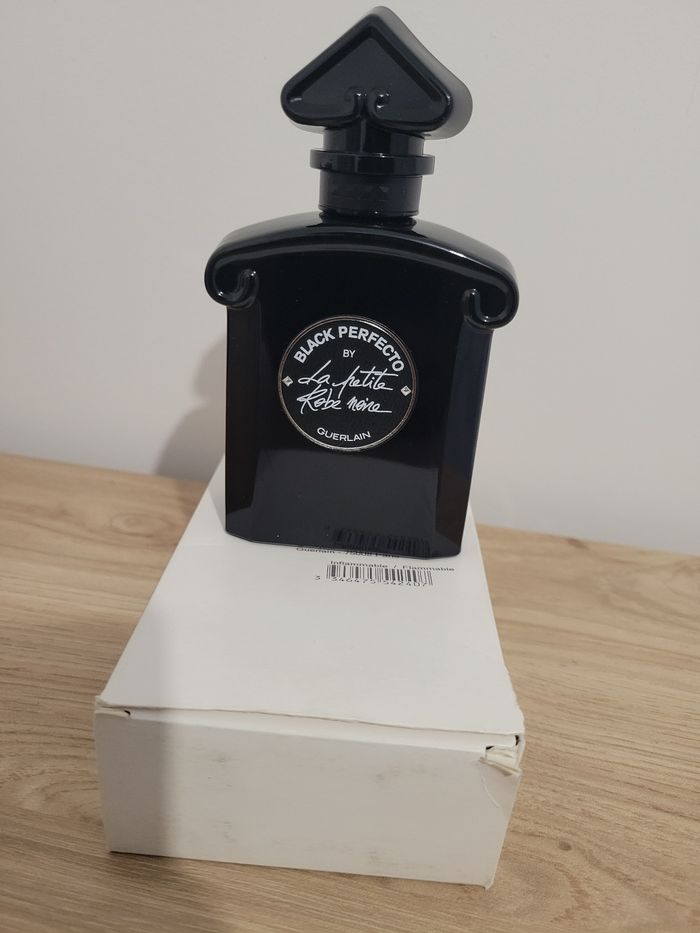 La petite robe noire "Black Perfecto" Guerlain 100ML - photo numéro 4