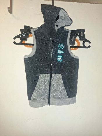 Veste sans manches 4 ans