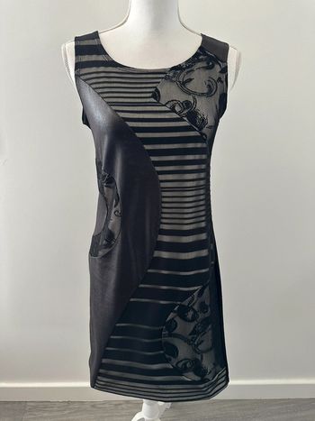 Petite robe noire et dentelle Armand Thiery T38 M