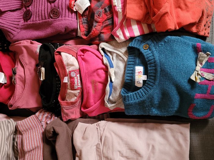 Beau lot de 43 vêtements fille 8 ans vertbaudet, okaïdi, Marese... - photo numéro 4