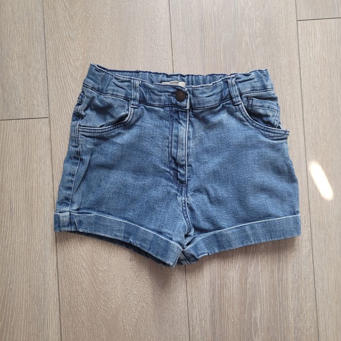 Short en jeans bleu. Fille 10 ans. Marque Du pareil au même