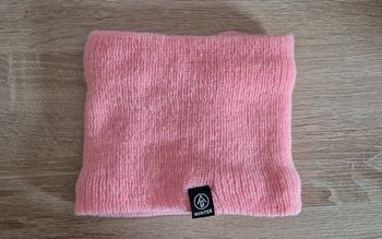 Tour de cou/ cache cou chaud rose.