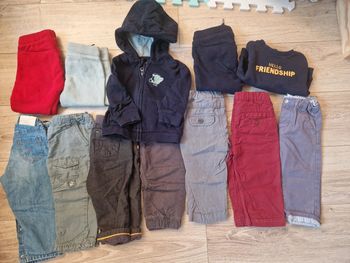 Lot 12 vêtements, 12 mois, garçon, mi-saison
