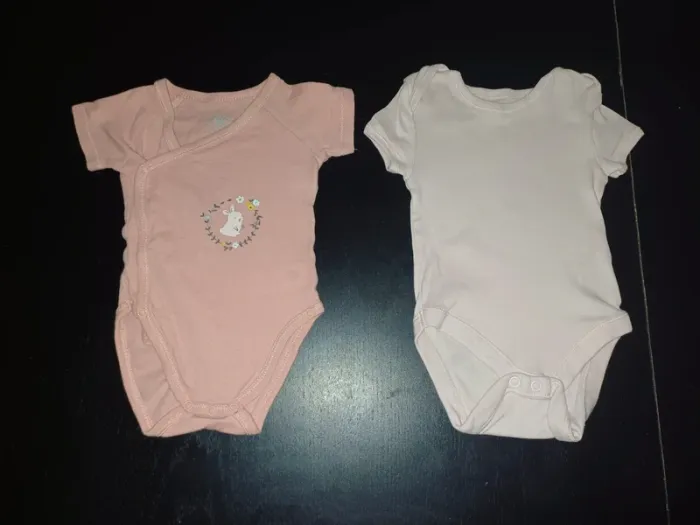 Lot bodies rose 3 mois primark et tex