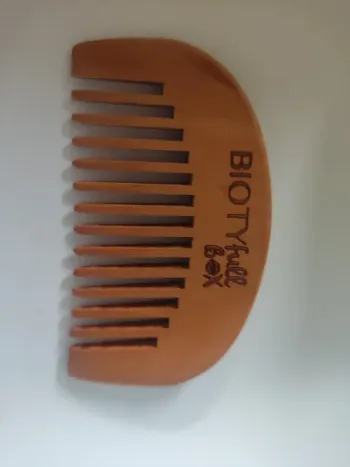 Peigne bois biotyfull box