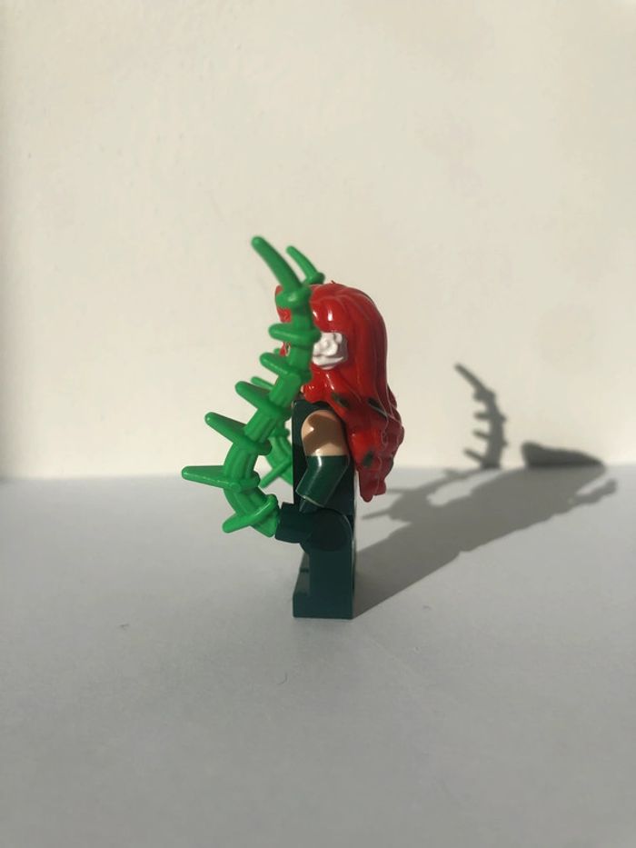 Figurine type lego Poison Yvi. Marvel - photo numéro 2