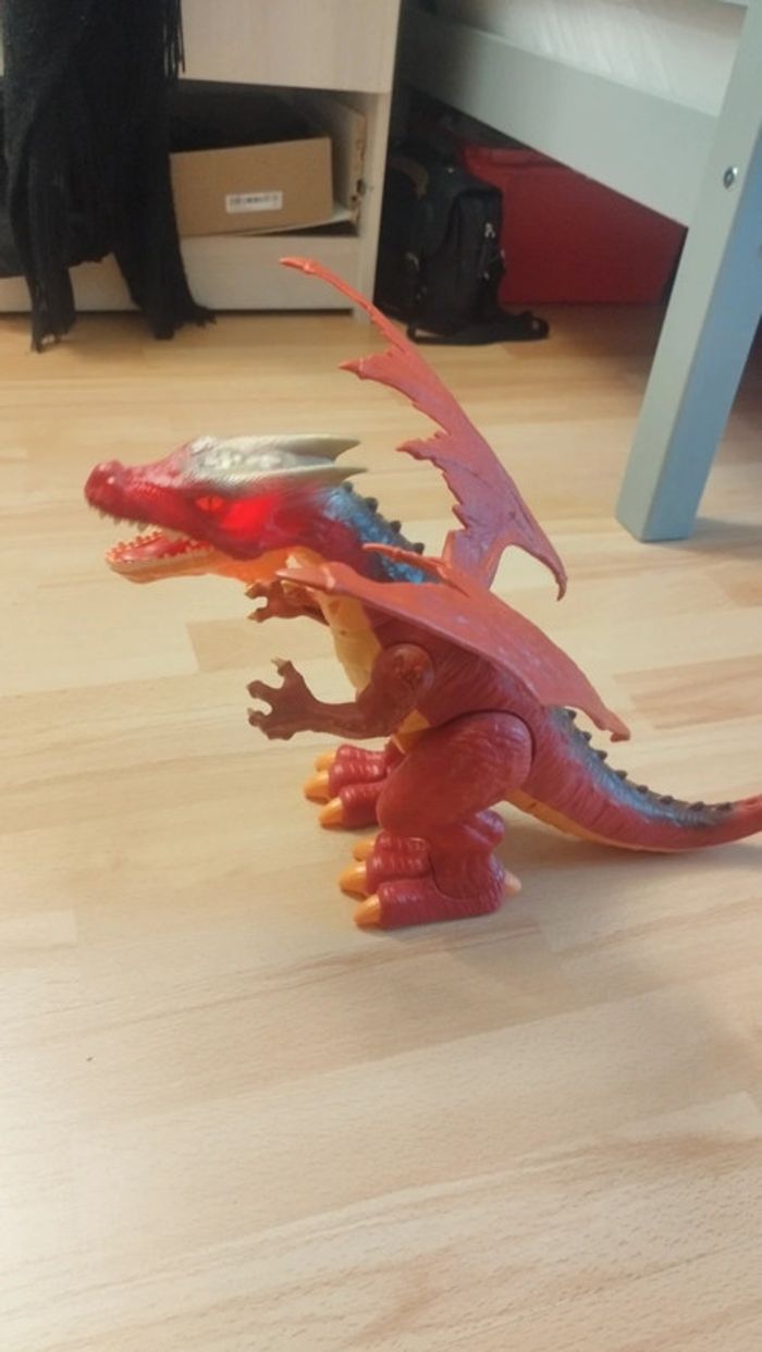 Figurine dragon