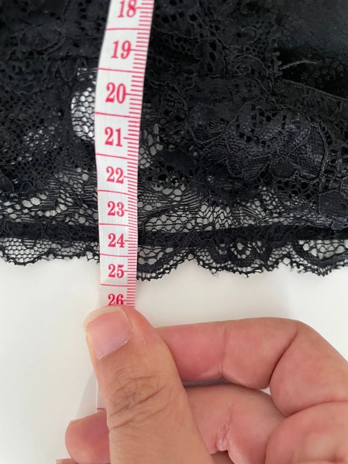 Brassière en dentelle noire 90B - photo numéro 6