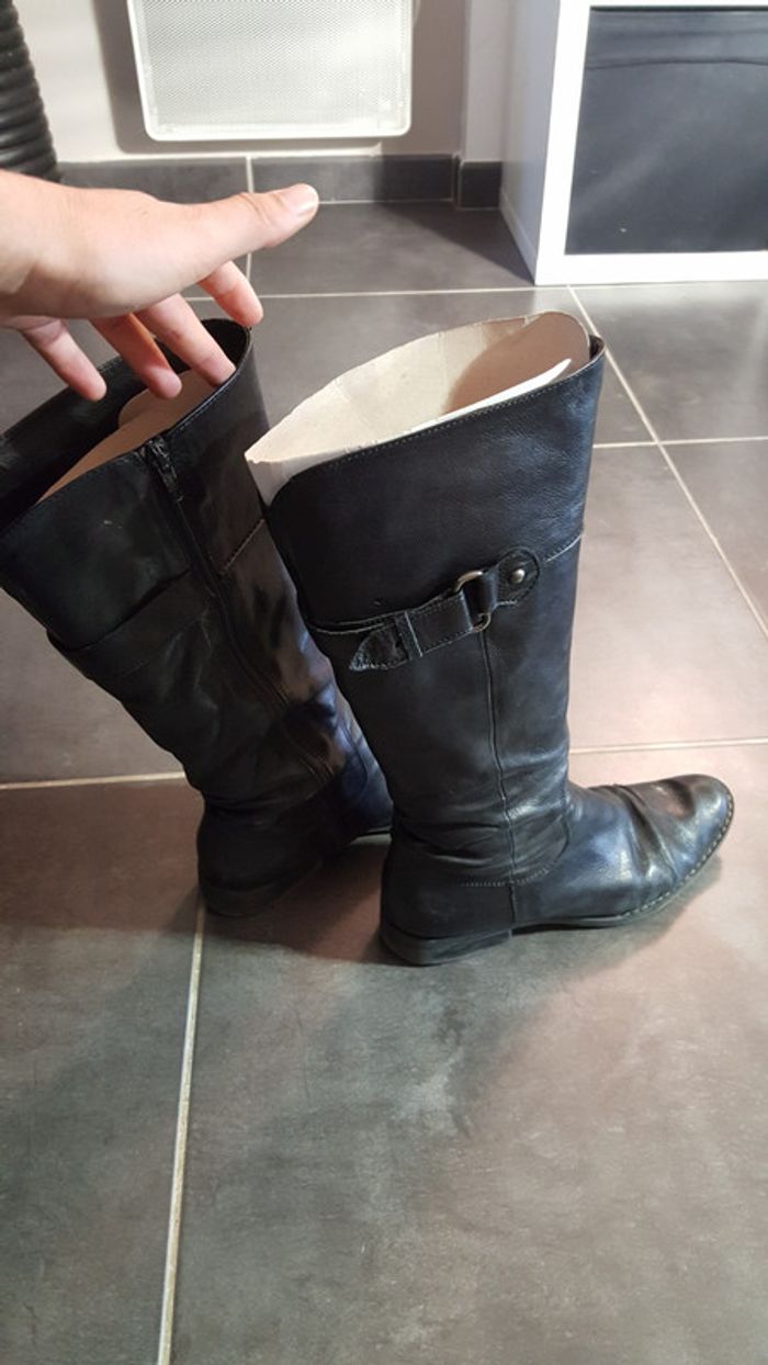 Bottes noire cuir taille 39 - photo numéro 2