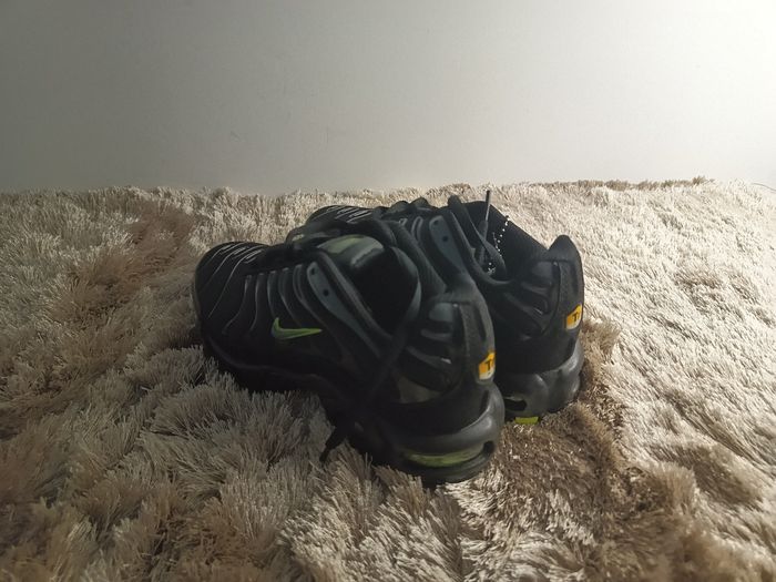 Tn noir et verte - Pointure 38 - photo numéro 3