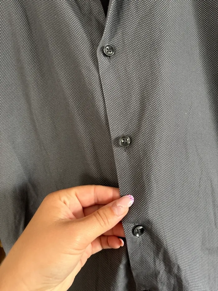 Chemise gris foncée taille M - photo numéro 3