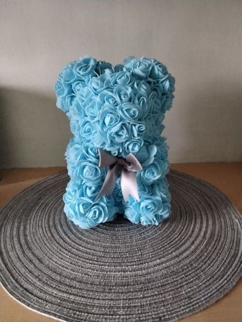 ours avec roses
