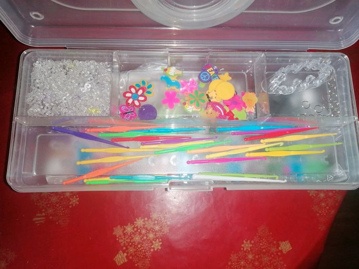 Ensemble élastiques pour bracelets avec malette de rangement - photo numéro 3