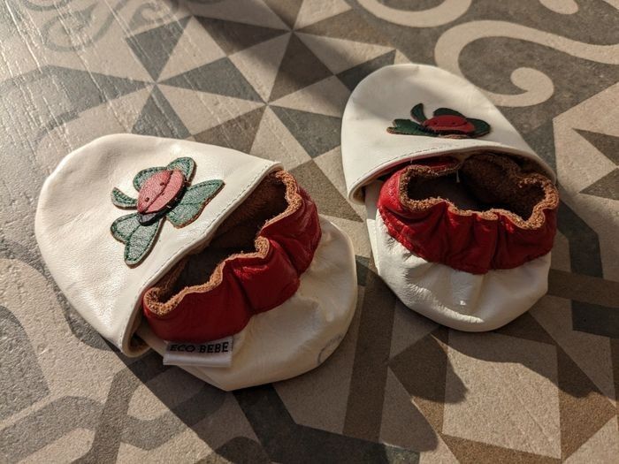 Chaussons cuir neufs Eco bébé  6-12 mois - photo numéro 5