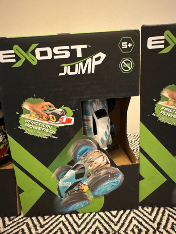 Silverlit - Exost Jump, lot de 3 petites voitures à friction - photo numéro 3
