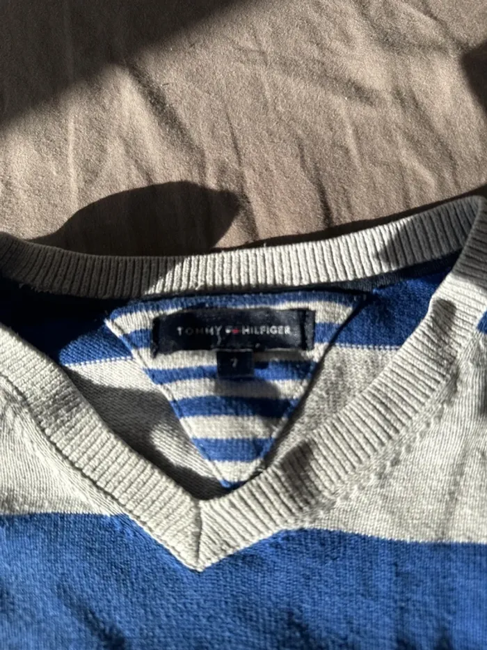 Pull Tommy 7 ans - photo numéro 2