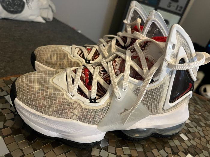 Nike lebron 19 sketch
