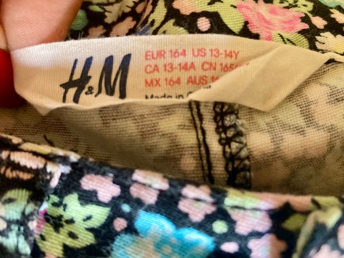 Petit short fille taille 12/13 ans, marque H&M - photo numéro 2
