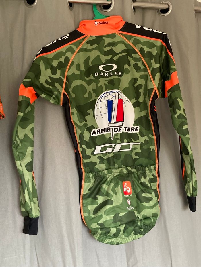 Tenue cycliste - photo numéro 2
