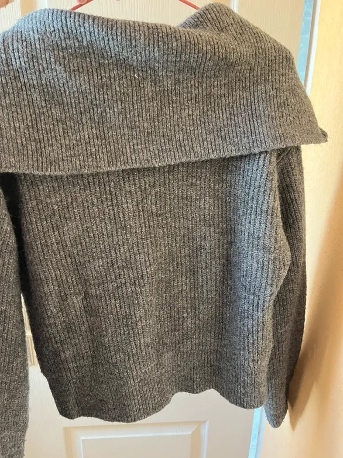 cardigan gilet tricoté avec col zippe na-kd gris - photo numéro 5
