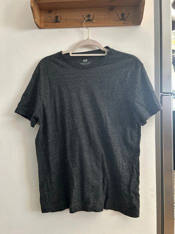 Tee shirt H&m taille M gris noir