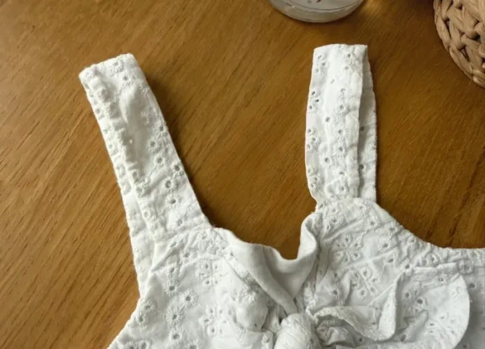 Crop top blanc broderie Zara fille 9 ans - photo numéro 2