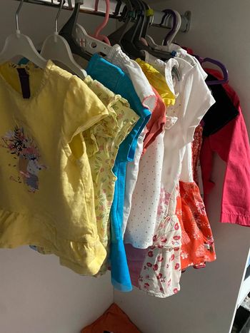 Lot vêtements fille 24 mois