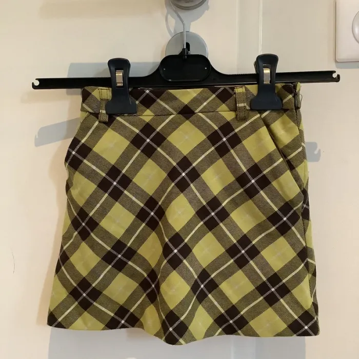 Jupe Zara motif écossais vert 7 ans