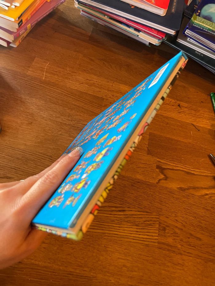 Livre Cherche et trouve Maxi Family métiers - photo numéro 7