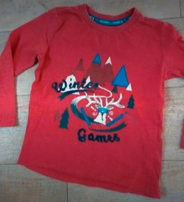 Tee-shirt rouge - photo numéro 2