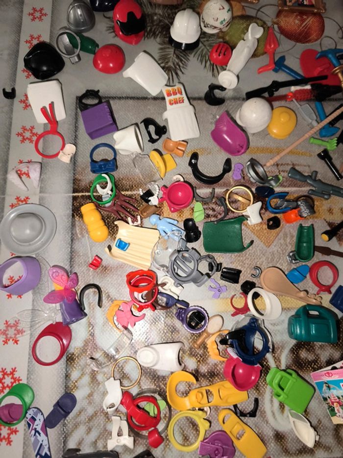 Gros lot armes et accessoires Playmobil - photo numéro 3
