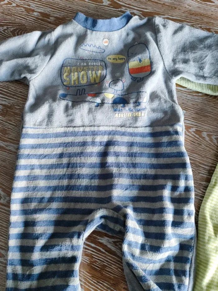 đ lots de 3 pyjamas 3 mois đ - photo numĂ©ro 3