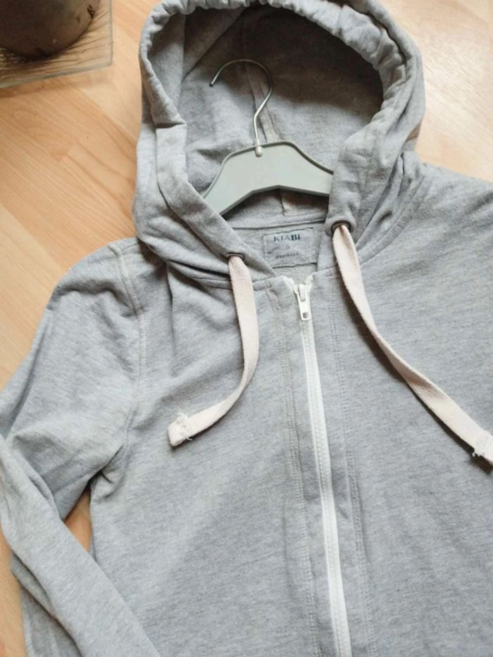 Sweat capuche avec poches - photo numéro 2