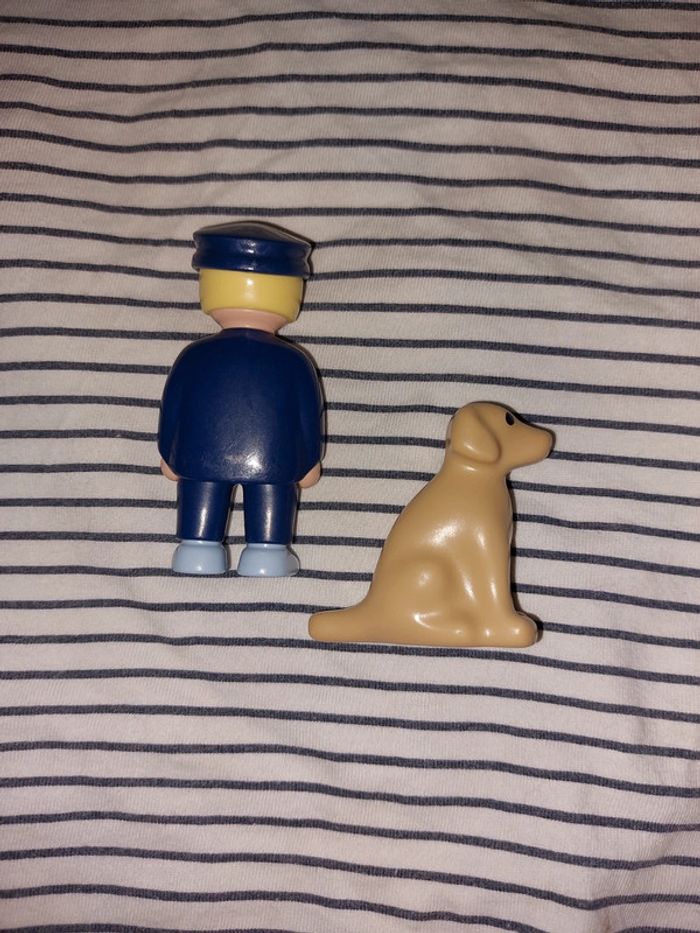 Policier et chien - photo numéro 2
