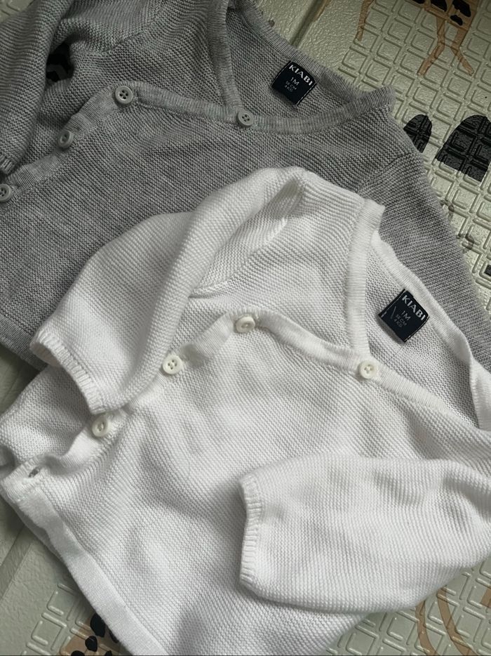 Lot gilet 1mois