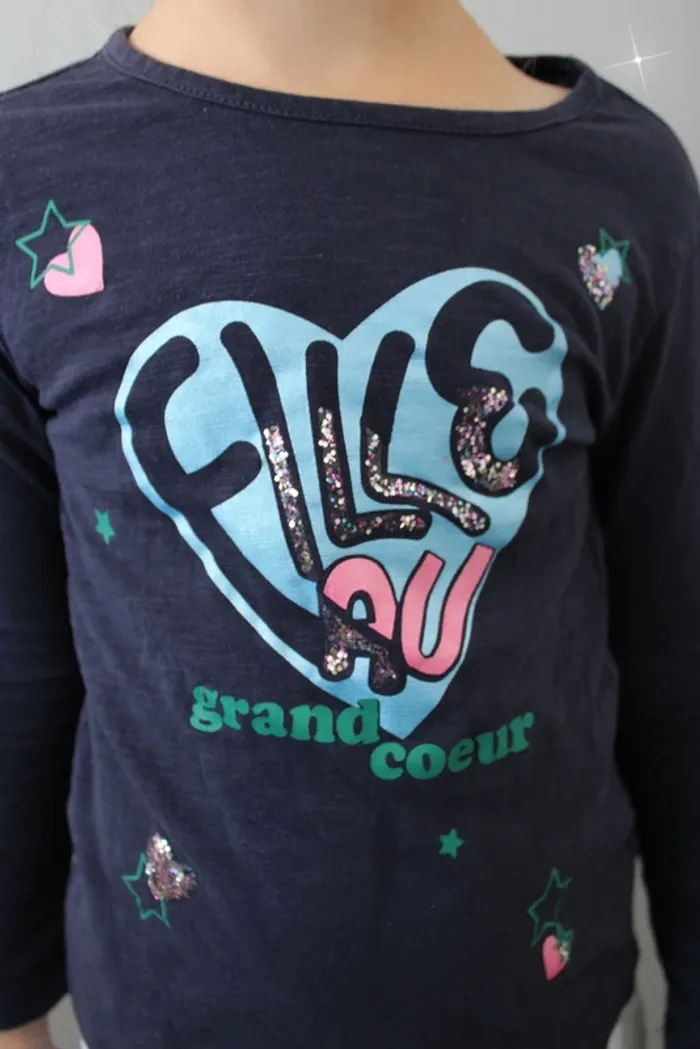 T-shirt manches longues taille 4 ans - photo numéro 8