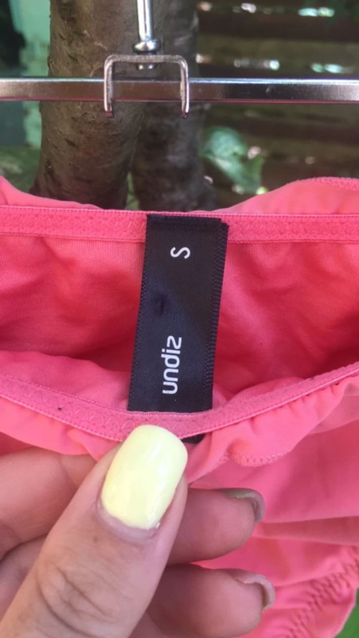 Joli maillot rose fluo - photo numéro 8