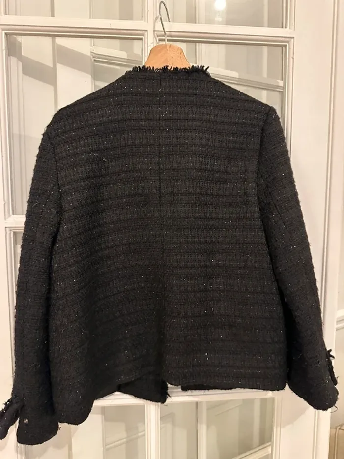 Veste noire - photo numéro 2