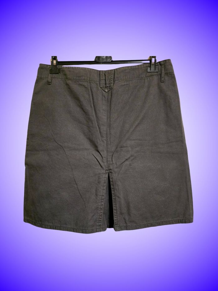 Jupe Courte Droite Fashion Express – 100% Coton – Poches Plaquées – Gris – Taille 46 XXXL – Très Bon État 
​ - photo numéro 2