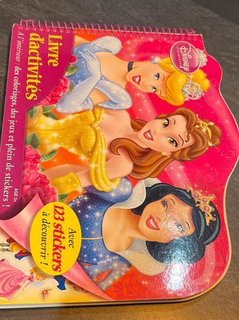 Livre activité Disney