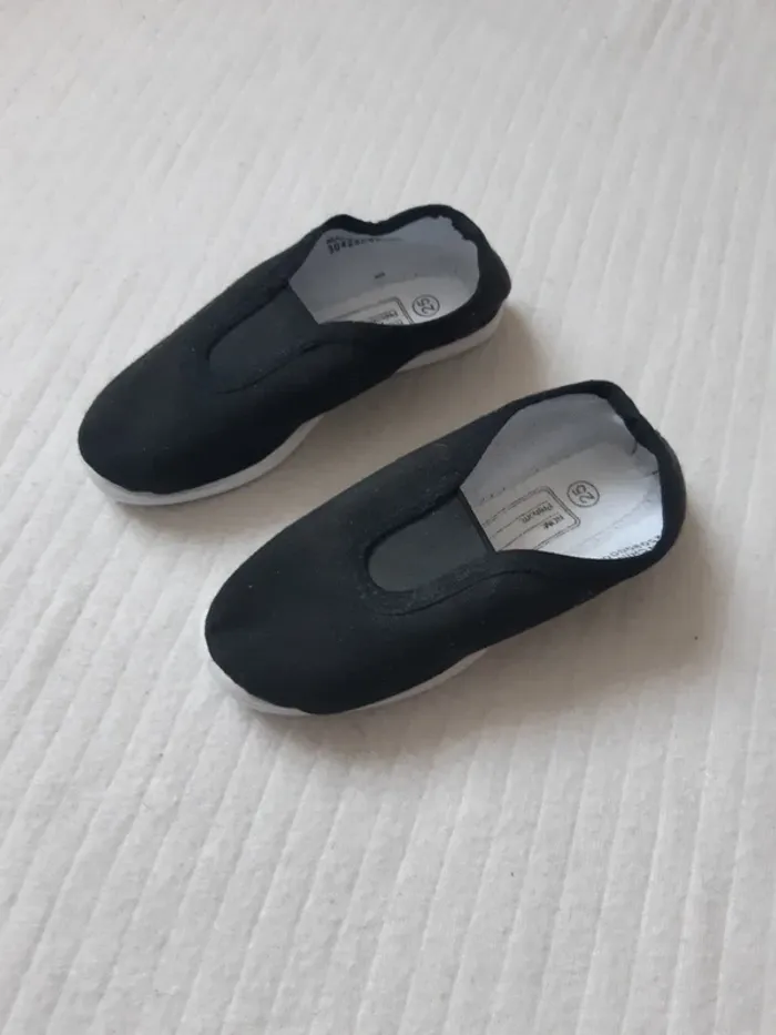 Chaussons de gymnastique 25