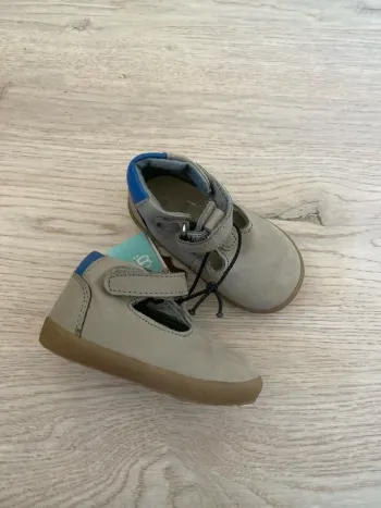 Chaussures à scratch Obaibi Obaïbi pointure 19 Neuves En cuir nibuck