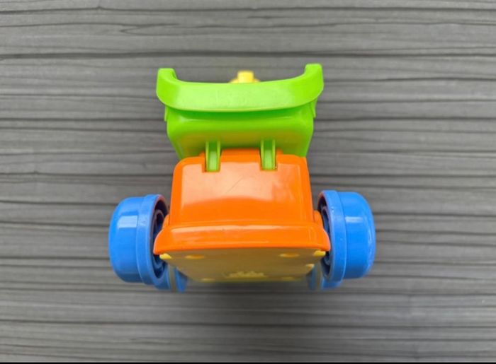 Camion benne Tomy - photo numéro 6