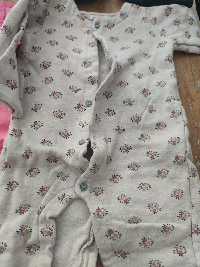 Lot 4 pyjamas 9 mois - photo numéro 5
