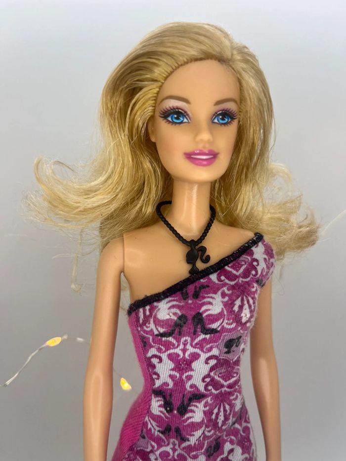 Barbie chic 2010 - photo numéro 2